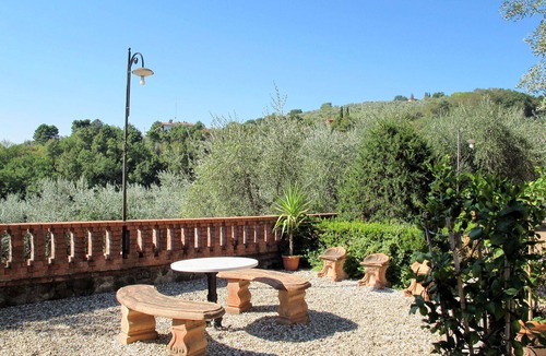 Pieve a Nievole Apartment | Beautiful apartment for 4 people with pool, A/C, WIFI, hot tub, TV, patio and pets allowed