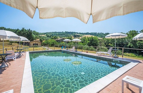 Lidarno Villa | Beautiful apartment in villa for 6 people with pool, WIFI, TV, patio and pets allowed