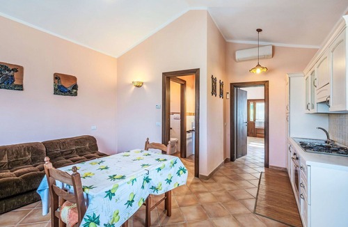 Lidarno Villa | Beautiful apartment in villa for 4 people with pool, WIFI, A/C, TV, patio and pets allowed