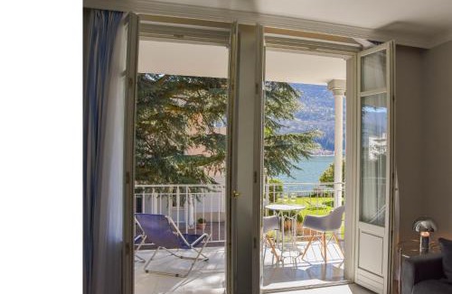 Porto Ceresio Apartment | Beautiful apartment on the lake, pool & parking - Nr 124