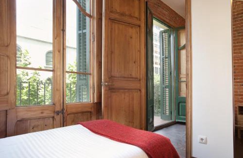 La Sagrada Familia Apartment | Beautiful Eixample flat for families