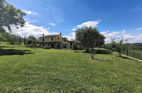Calvi di Umbria Villa | Beautiful farmhouse with pool in Calvi dell'Umbria 30 min. from Rome