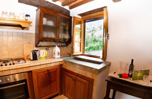 Nozanno Villa | Beautiful private villa with private pool, A/C, internet, TV, terrace, pets allowed, close to Lucca