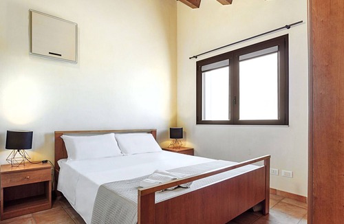Marina di Ragusa House | Beautiful villa for 4 people with A/C, WIFI, TV, patio, panoramic view and parking