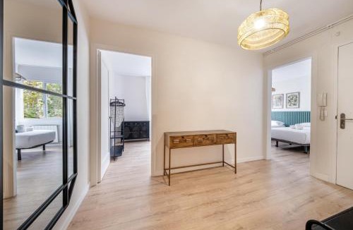 El Baix Guinardo Apartment | BeBarceloner Eixample Apartments- 4 bedrooms