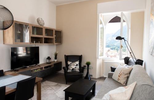 Canzo Apartment | Bella Alda Beautiful Como Castle Penthouse