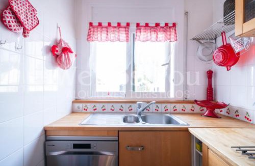 El Mas Bosca House | Belle Maison Roses, Mas Boscà 12 by Welhomy
