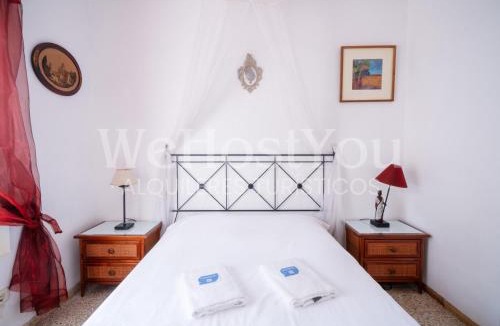 El Mas Bosca House | Belle Maison Roses, Mas Boscà 12 by Welhomy