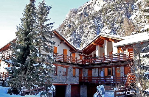 Antey-Saint-Andre Apartment | Belvilla by OYO Chalet Antey Grande Diciotto