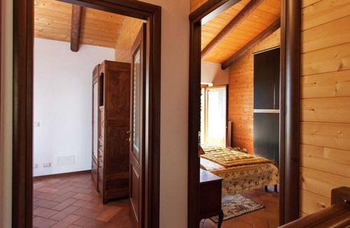 Netro Apartment | Belvilla by OYO Cascina Paola