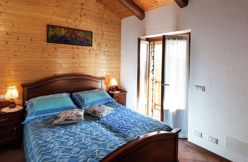 Netro Apartment | Belvilla by OYO Cascina Paola