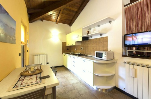 Montebello di Mezzo House | Belvilla by OYO Montebello Mono C