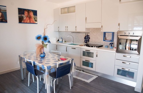 Leporano Marina Apartment | Benedict House Holiday