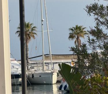 Vallpineda Boat Rental | Beverflor des mers
