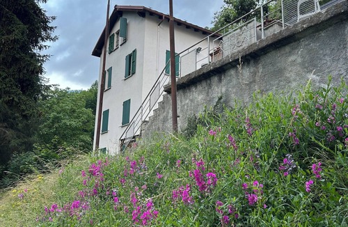 Antey-Saint-Andre House | Big house Italian alps for groups of 10 to 70 nmin 3 days ,2 pers contact web!