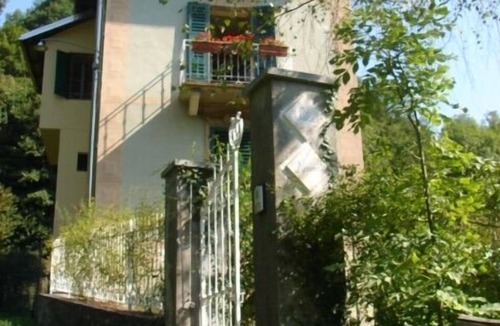 Varallo House | Big manor house built in 1905 in a nice and quiet hamlet in Valsesia