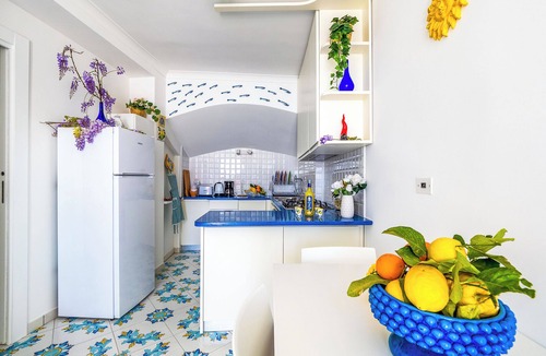 Chiesa Nuova Apartment | Blue Waves