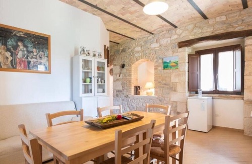 Abbateggio Apartment | Borgo Majella by Rentbeat