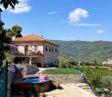 Diano Castello House | Borgo Pasqui