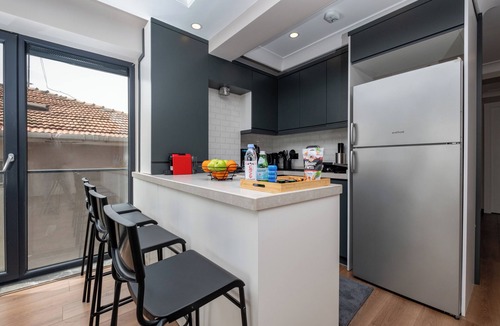 Cihangir Apartment | Bosphorus View with Two Bedrooms, Elevator and Central Location