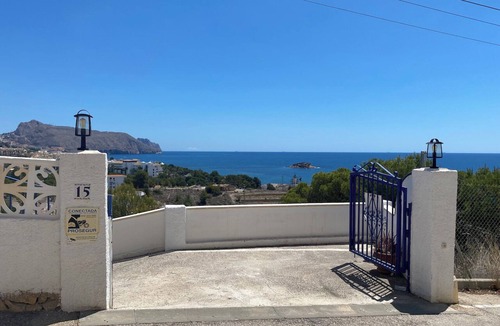 Altea Villa | Bougainvillea to Atenea and the Mediterranean.
