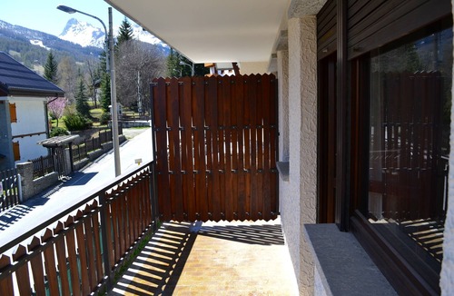 Bardonecchia Apartment | Brand new three-room apartment a stone's throw from the slopes (you can get there on foot!)