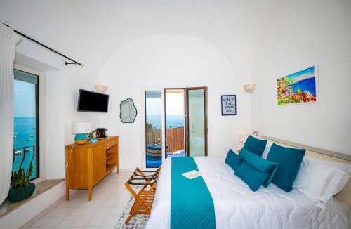 Positano City Centre House | Breathtaking Room in Heart of Positano with Stunning Sea Views