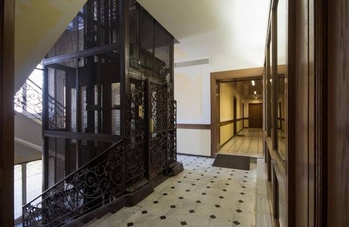 Historic Centre Apartment | Bright and airy studio apartment located in a strategic position, just few steps from Porta Nuova, in an elegant building with concierge. Ideal for short stays or pleasure: the area is full of restaurants, bars, shops and aperitifs, and is well served by