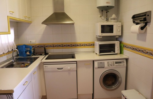 Molino del Chirrete Apartment | Bright Apartment, Garden View, near Beach