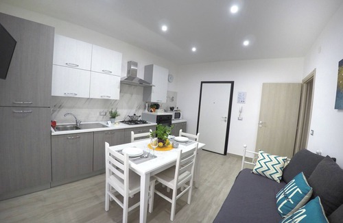 Tiche Apartment | Bright apartment 10 minutes from Ortigia