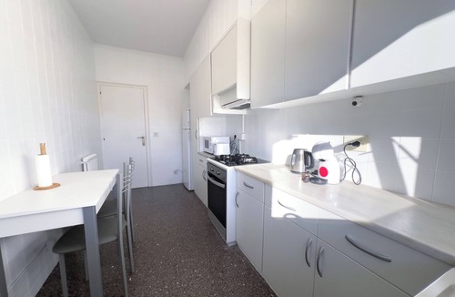 Figueres Condo | Bright apartment in Figueras 5 minutes from the Dali museum