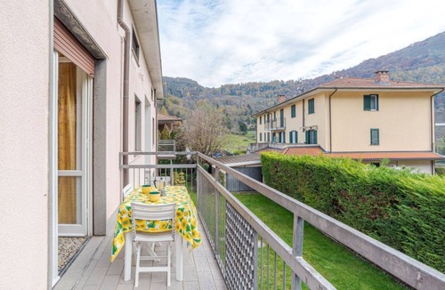 Barni Apartment | Bright apt with 2 bedrooms, balcony!