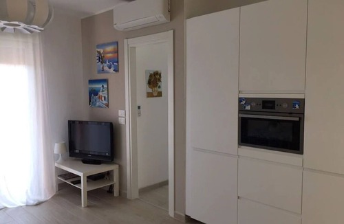 Grado Apartment | Bright, renovated apartment with two bedrooms and parking space - 300m from the sea