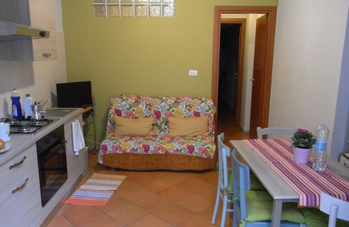 San Donato Apartment | bright two-room mezzanine near Piazza Statuto