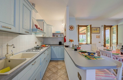 Armeno House | Brighty Rainbow House Garden, Armeno, Italy