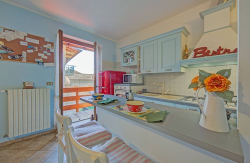 Armeno House | Brighty Rainbow House Garden, Armeno, Italy