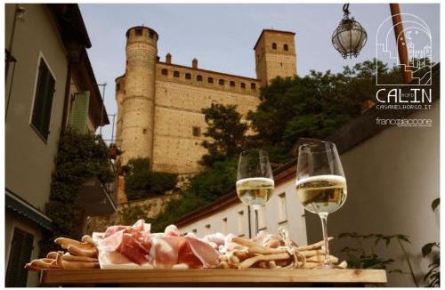 Serralunga d'Alba House | Cà 'd Calin Casa nel Borgo