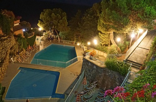 Andora Villa | C22 Beach Front Little Villa - spa Bath, Pool, Private Beach