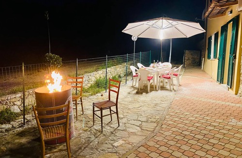 Gorra Apartment | Ca de Matette located just a few minutes' drive from beautiful Finalborgo.