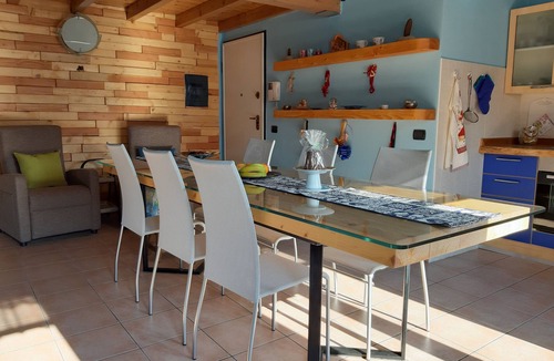 Luino Apartment | Ca 'De' Mumi, New Opening Old Town from 5 Apr '19