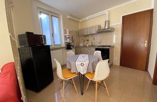 Lecco Apartment | Cà Lina Lecco, spacious apartment whith parking space