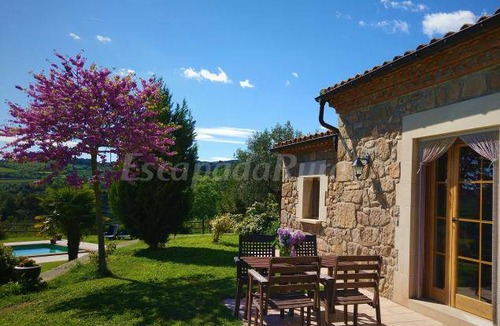 Aguilar de Segarra Cottage | Cabin ∙ 2 bedrooms ∙ 5 guests