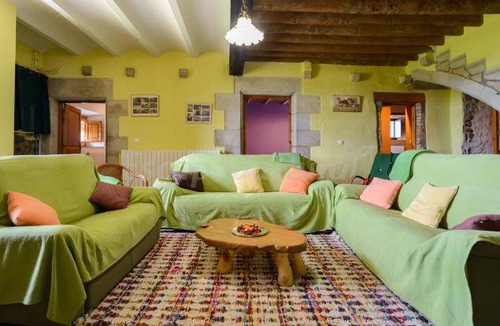 Aiguaviva Cottage | Cabin ∙ 5 bedrooms ∙ 15 guests