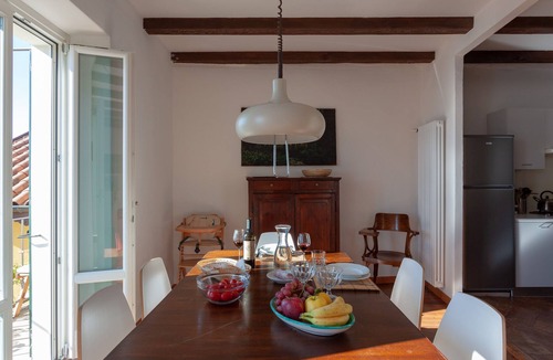 Gonte Apartment | Cadebei 1. Stunning lake view in the charming, quiet hamlet of Gonte.n