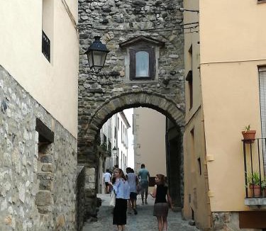 Besalu House | Can Teixidor