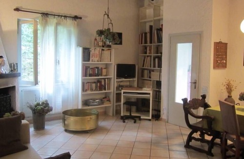 Capiago Intimiano Villa | Capiago Intimiano: House / Villa - Capiago IntimianoHouse with garden