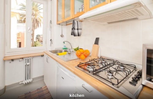 Gianicolense Apartment | Carlo's Welcome in Trastevere