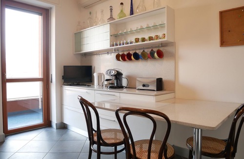 Milano Due Apartment | Casa Alberata: spacious three-room apartment in the green of Milan2