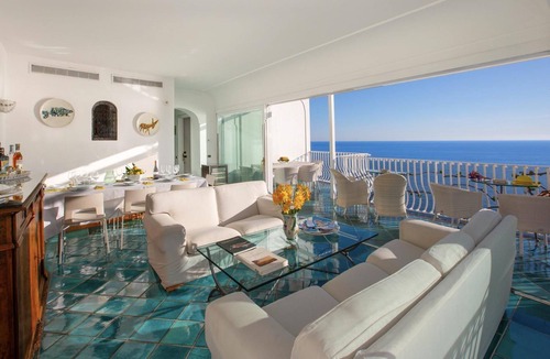 Arienzo Villa | Casa Ariel - Six Bedroom Villa, Sleeps 12