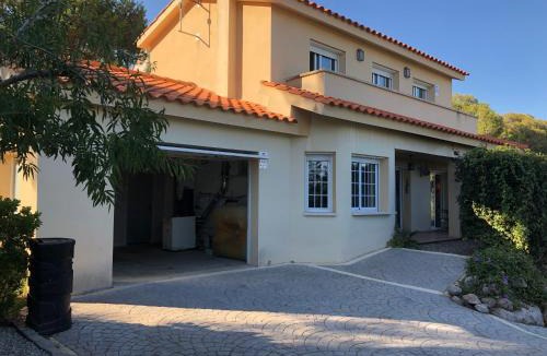 Costa Cunit House | Casa Bella Vista en montaña con vistas al mar y piscina privada